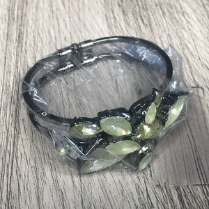 Erickson Beamon Rocks NWOT Cuff Bracelet